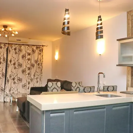 Apartamento Apartamento Azorin Ii *